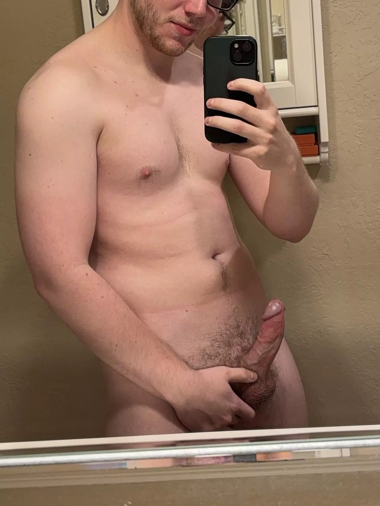 do you consider me attractive? posted by Beautiful-Union5221