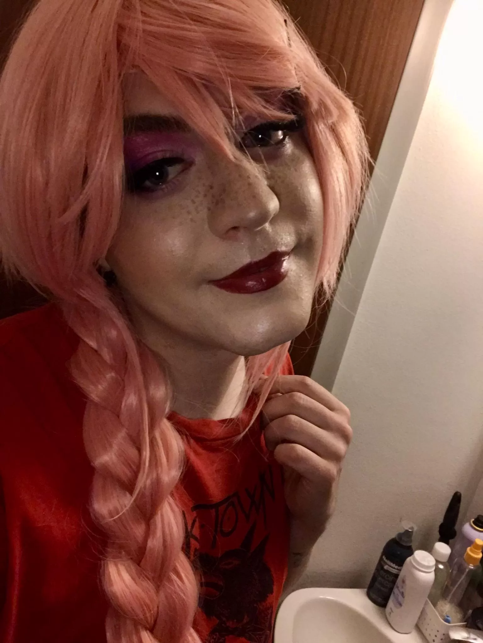 Felt kinda cute c; , hope everyone is having a nice day posted by leredditsuxx