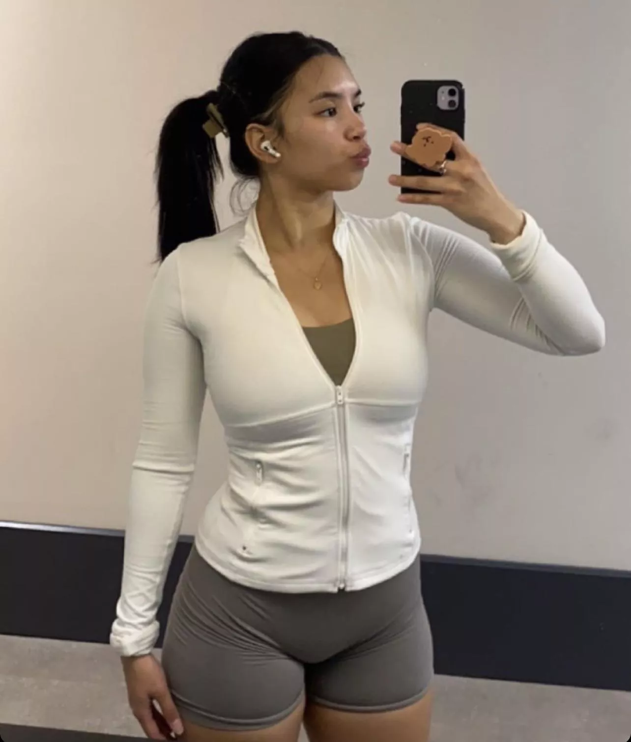 Filipina at the gym posted by Active-Rise-247