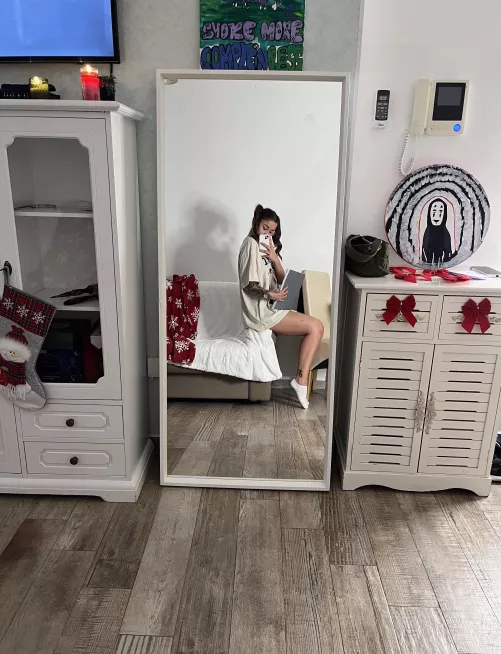 From the tip of my toes, to the tip of your nose 😉 by bebeur