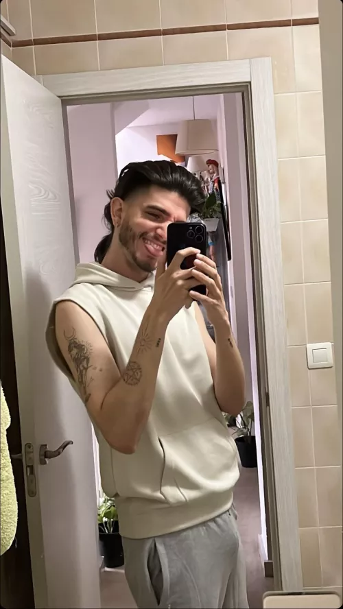 Glowing up by Packyonetto