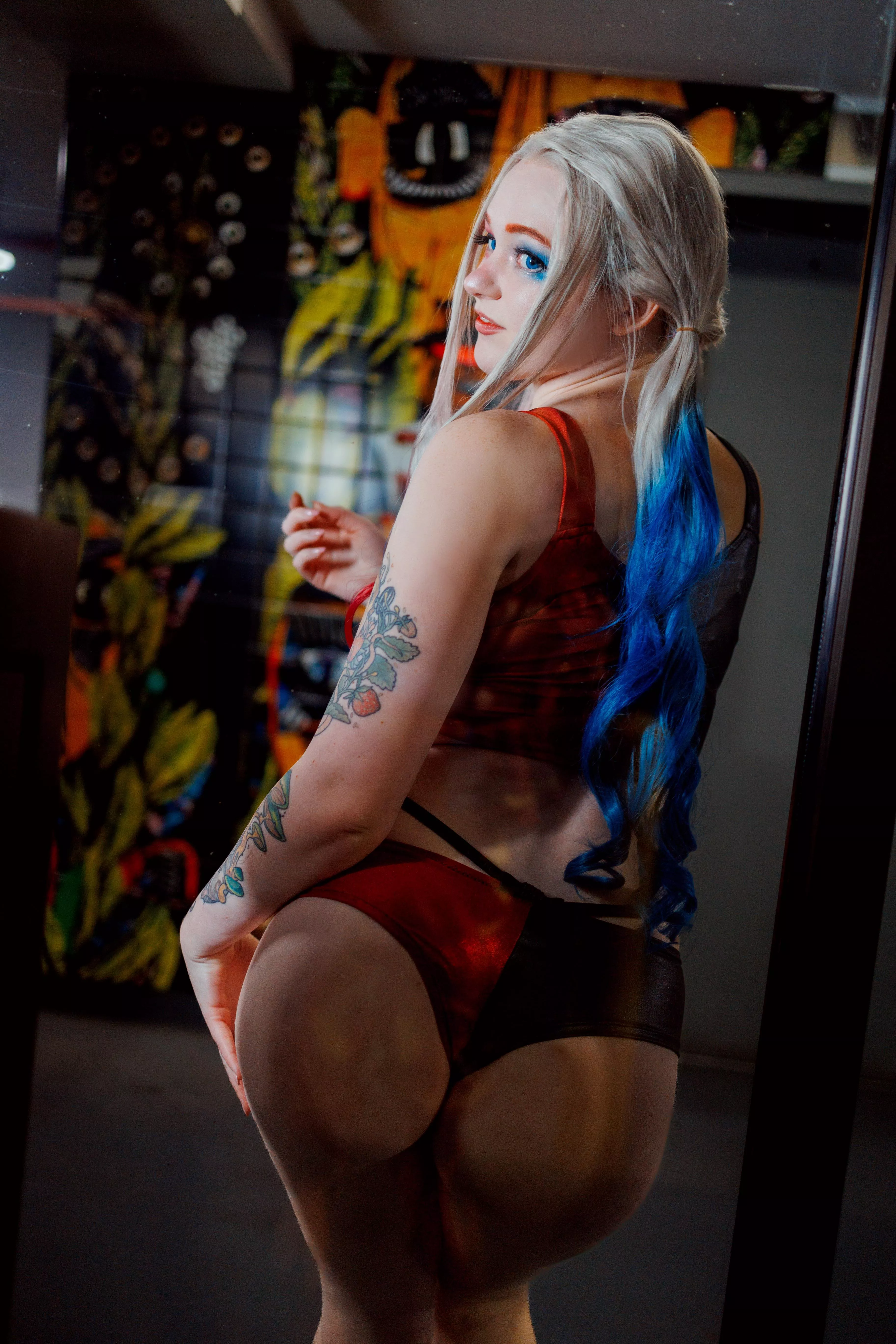 Harley Quinn by elle.chu posted by many_rats_in_a_coat