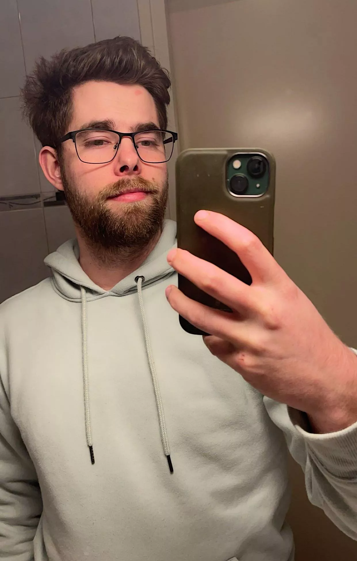 Hey everyone 👋☺️ posted by EarthyOtter