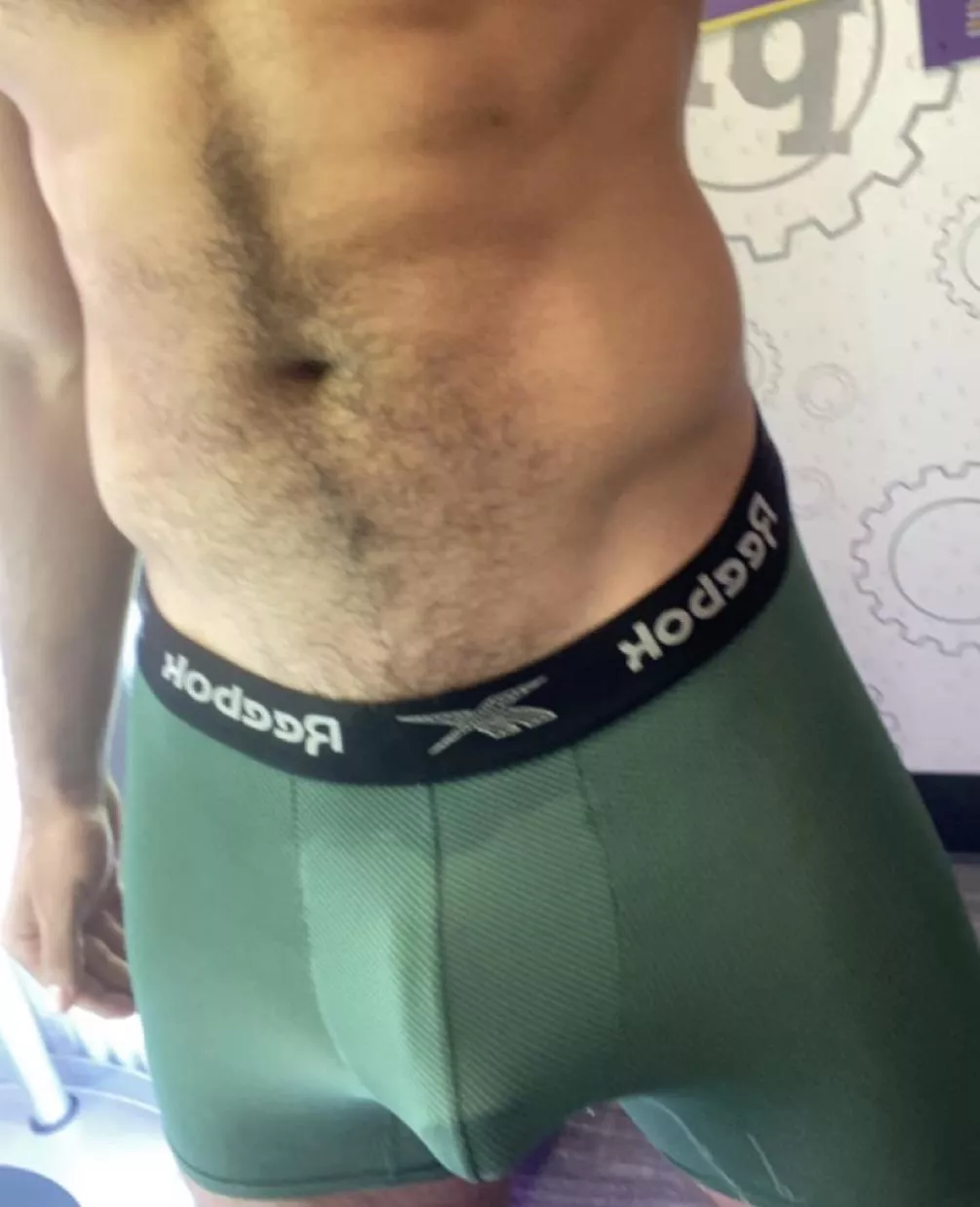 Hope u don’t mind some sweat 😏 posted by dariusluxx