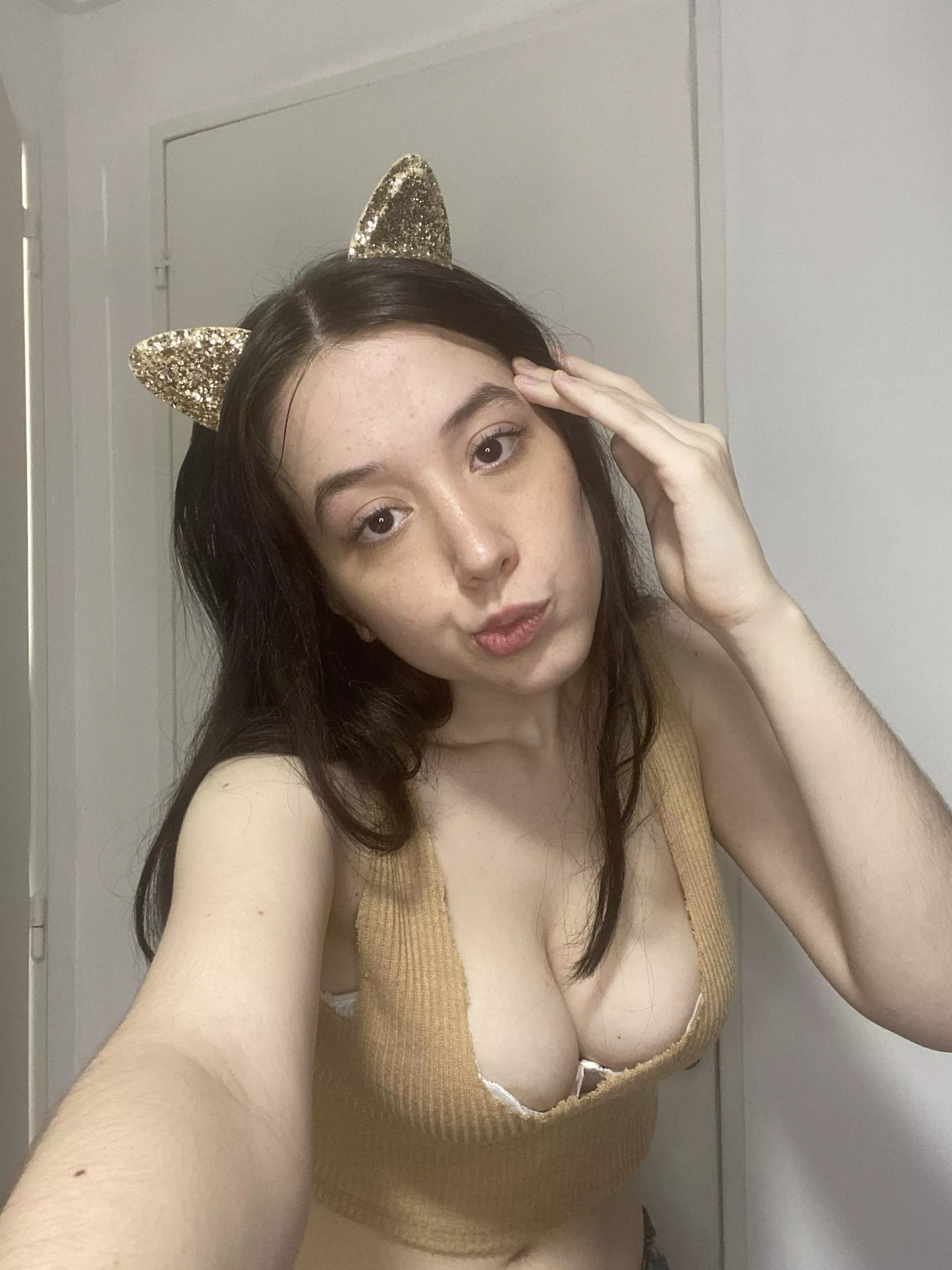 I hope you'll be kind to my curvy body posted by Cutee_Queen