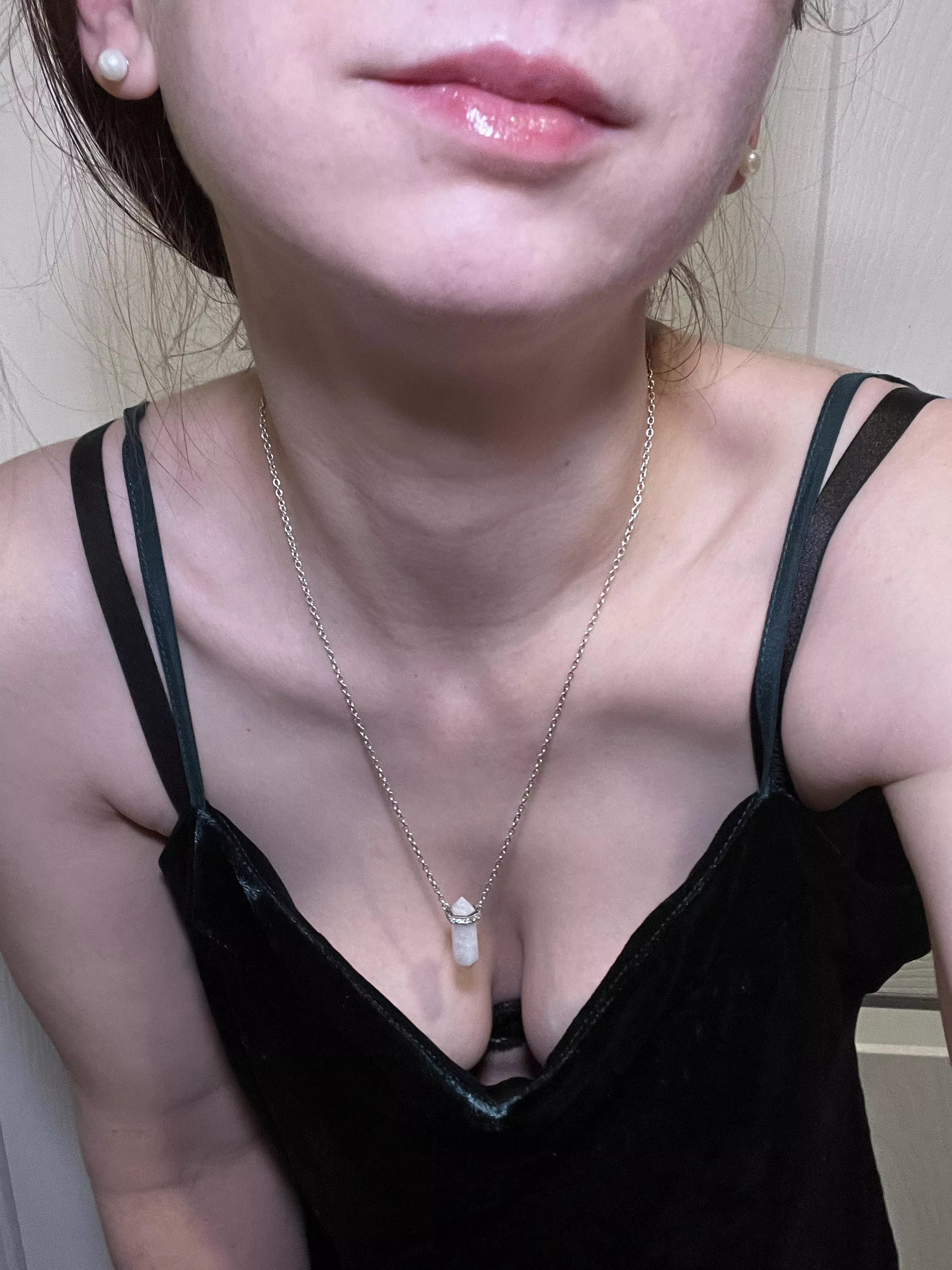 I wish you could feel me up in my velvet dress.  posted by Elenore_Hoesevelt