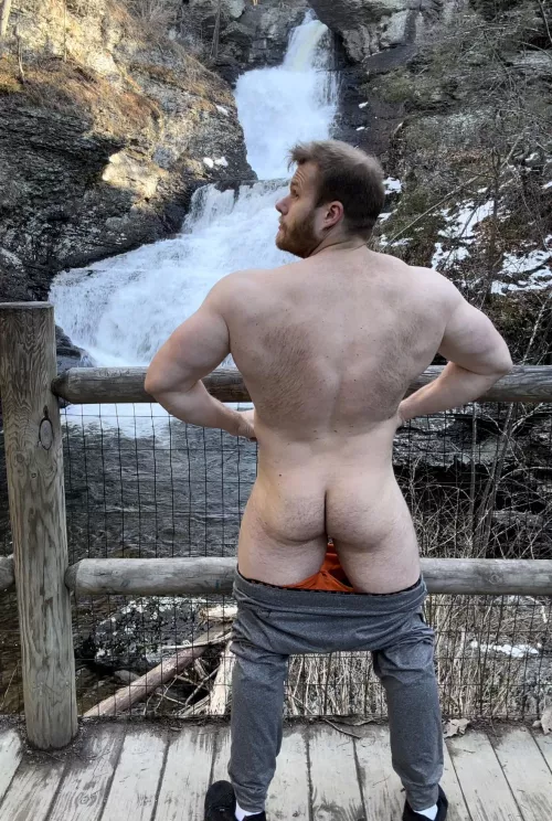 It’s a cute butt by muscledadddyxxx