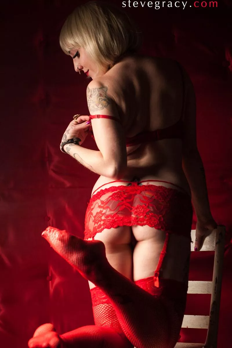 Jade in red lace posted by SteveGracyPhoto