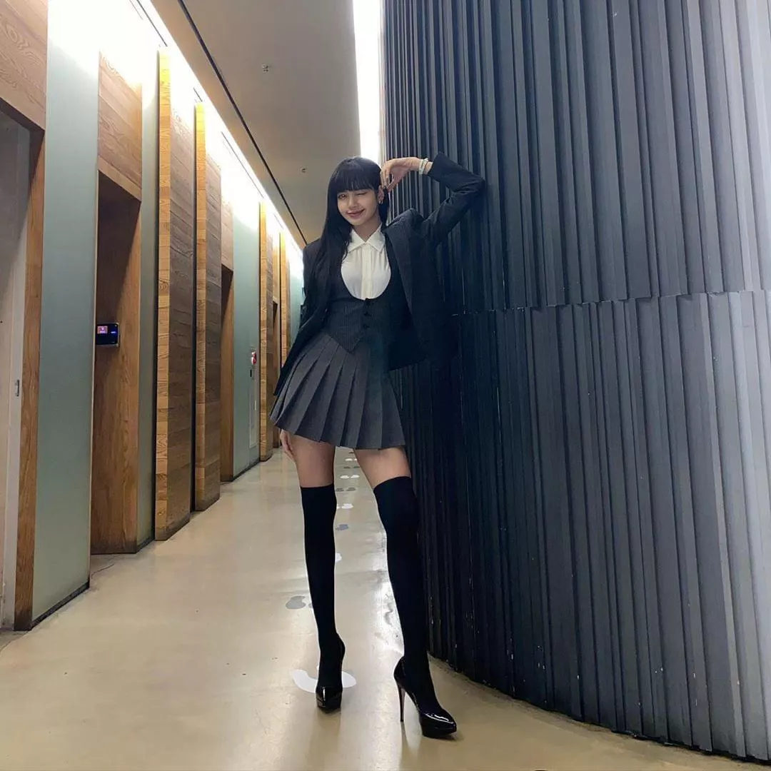 Lisa from BLACKPINK posted by Moaoziz