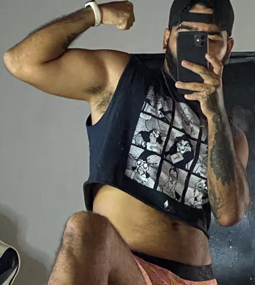 Maybe you could come and worship my armpits for a while. by Flirtymank