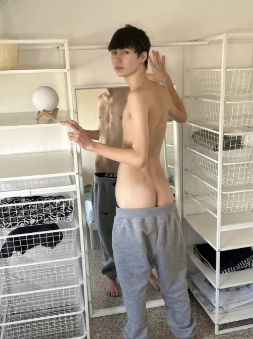 my friend taking pictures from me always like that i dont think hes straight lol by After_Ad_6431