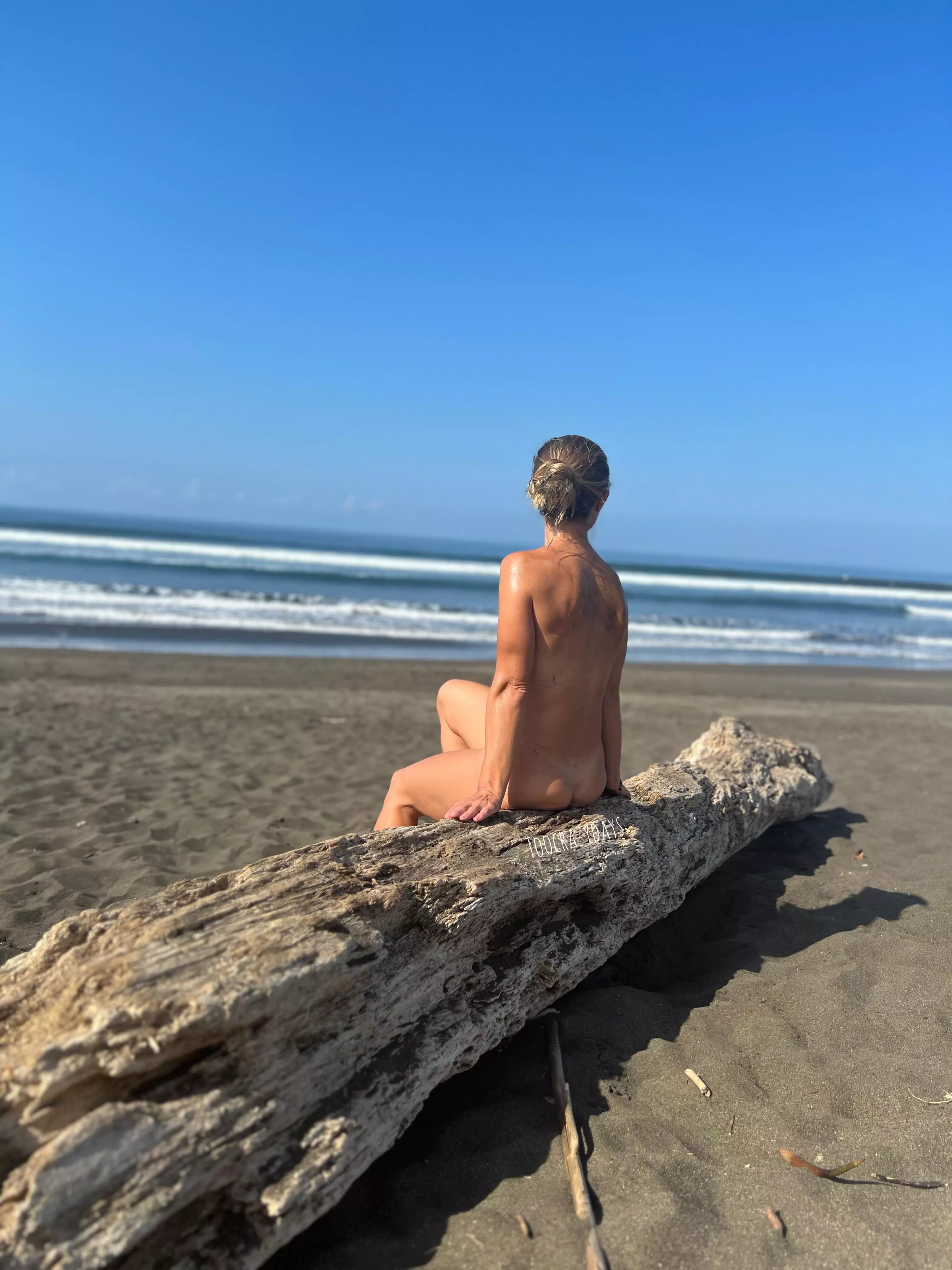 Naked beach days are the best posted by toocrazydays