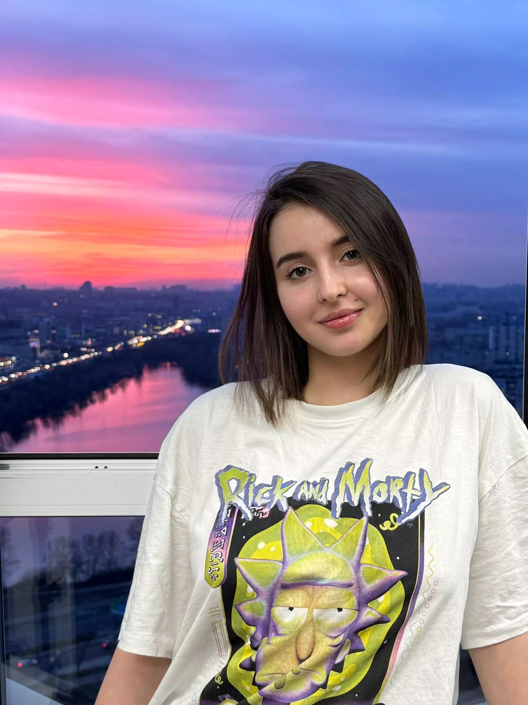 Pretty IUTR posted by JoySusanna