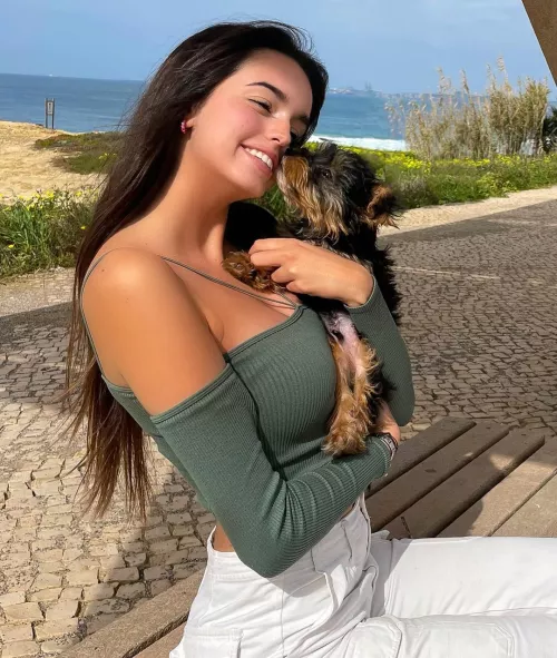 Puppy love by NewUploader1