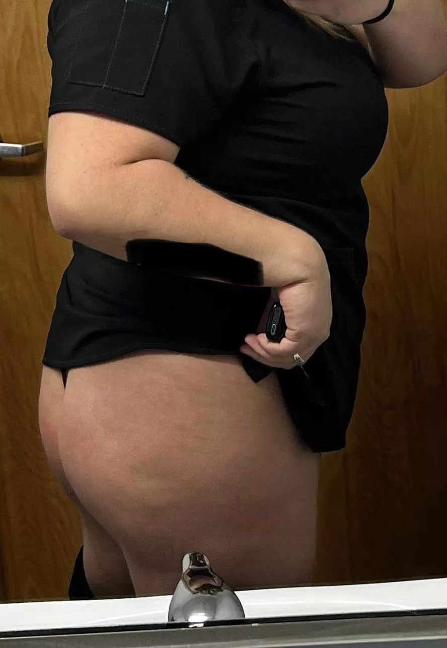 Quick little flash. posted by lookin013