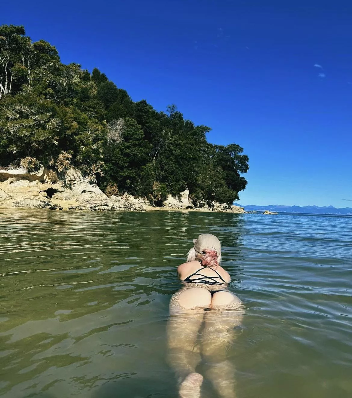 Rare moon sited in NZ.  posted by nitromick501