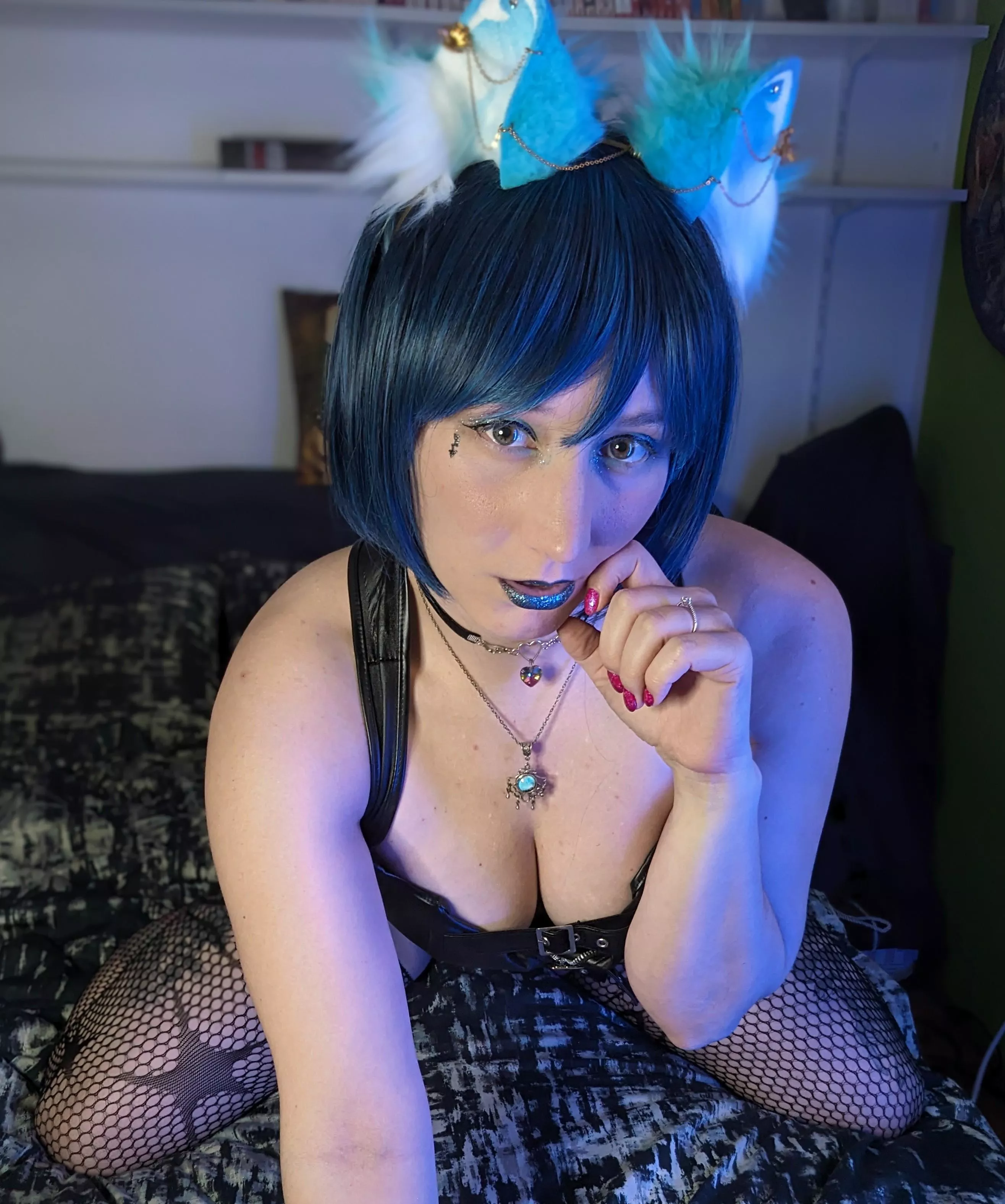 [self] naugty kitty posted by thrashing_lisa