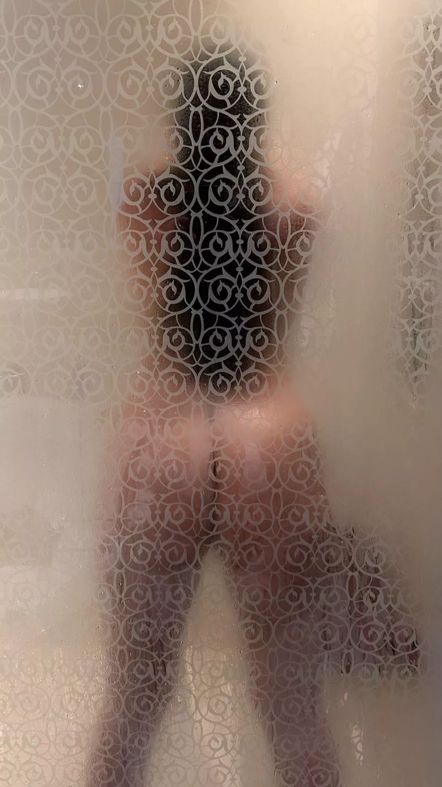 Showers are fantastic for after a workout.. In fact they are fantastic before and during as well..🫦 posted by doefies