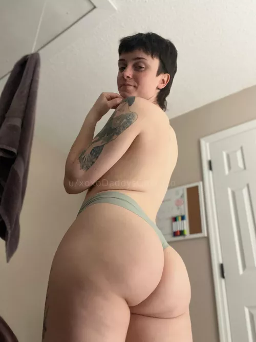 starting to think this might be my best angle by xoxodaddysgirlxoxo