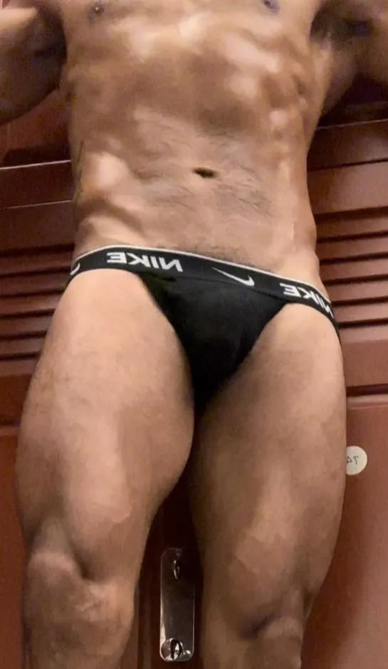 Sweaty Nikes posted by jluis2024