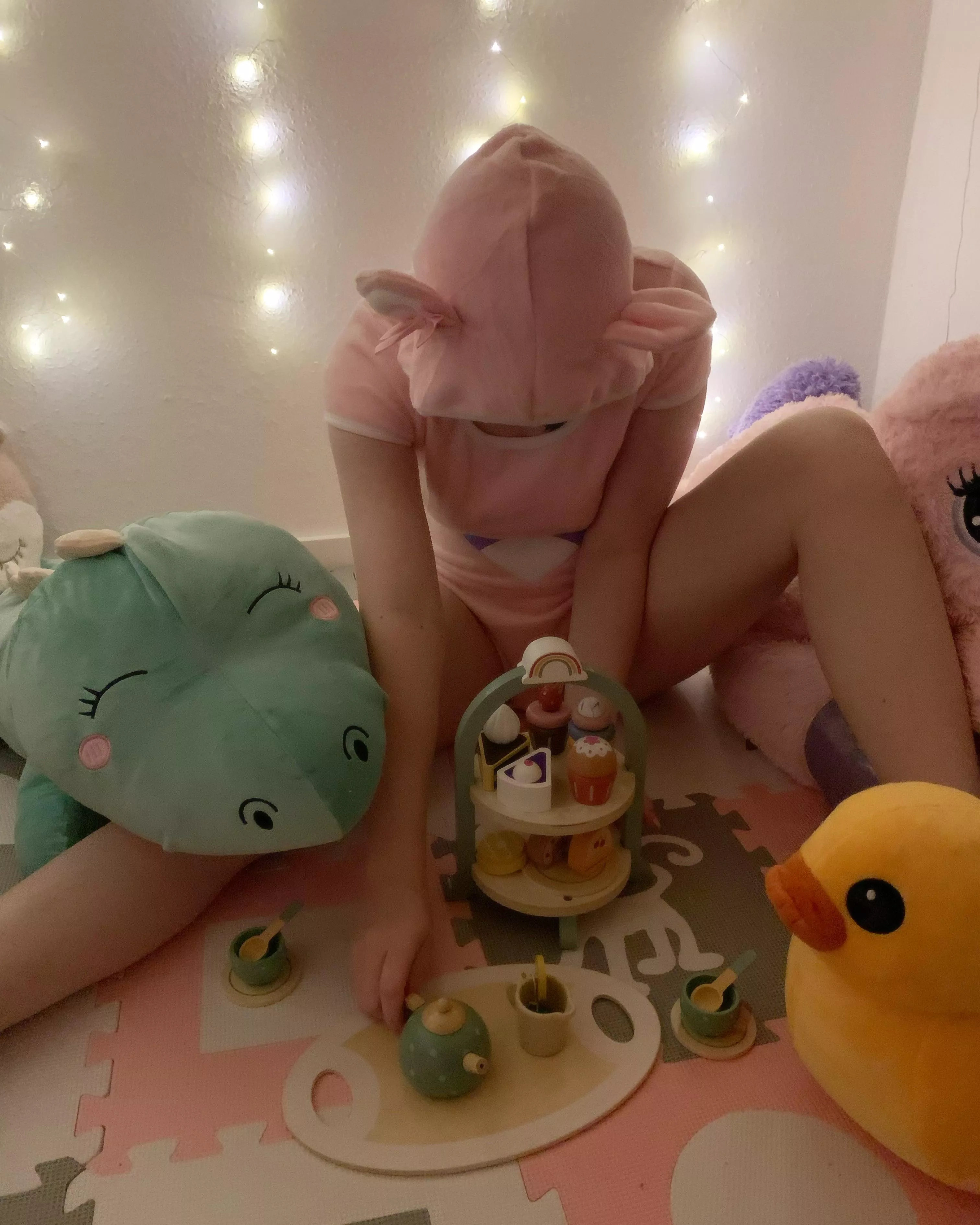 Tea-Time with Dino and Quacki 😍🦖Does somebody has a good Name idea for my new Dino?🥺🦕🦖 posted by LittleMarie3