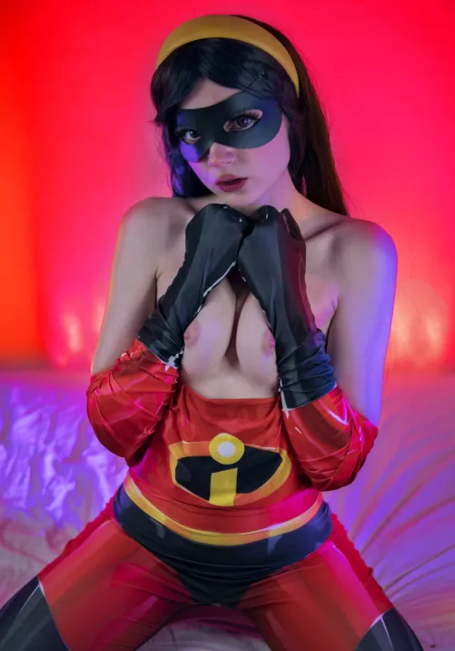 Violet Parr by (Ave Ria) Cosplay by MereOasis