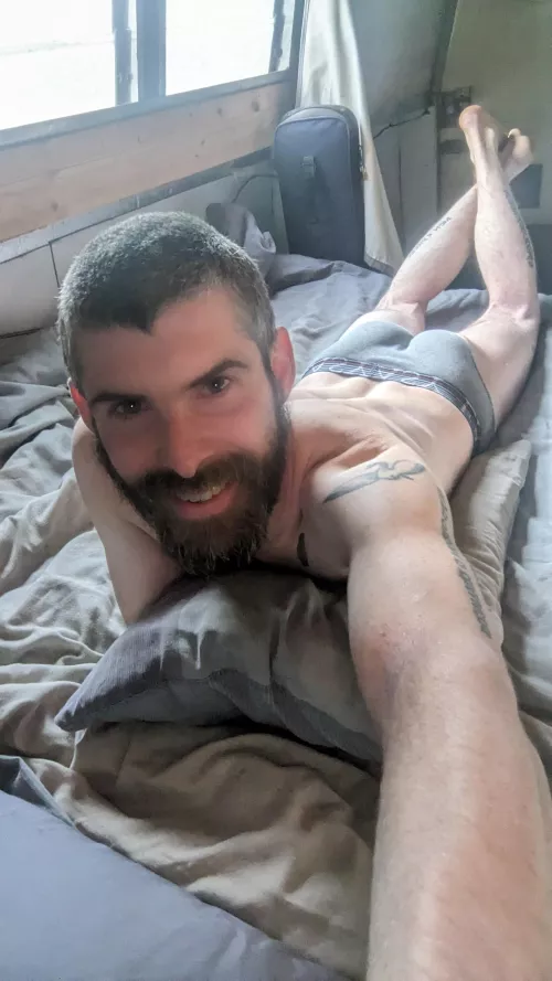 We all focus on the front! Show the booty some love! by justanothrhornydude