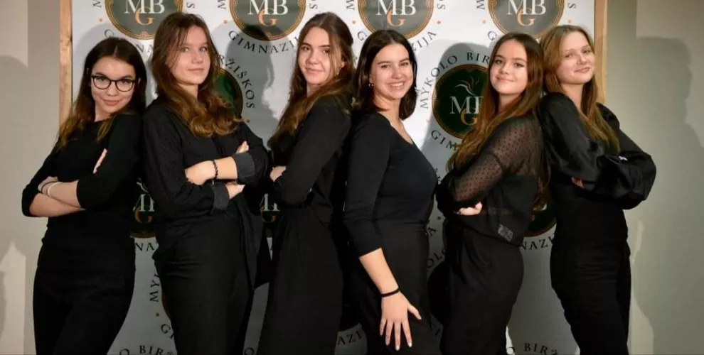 Who are u picking with a position by No_Guava807