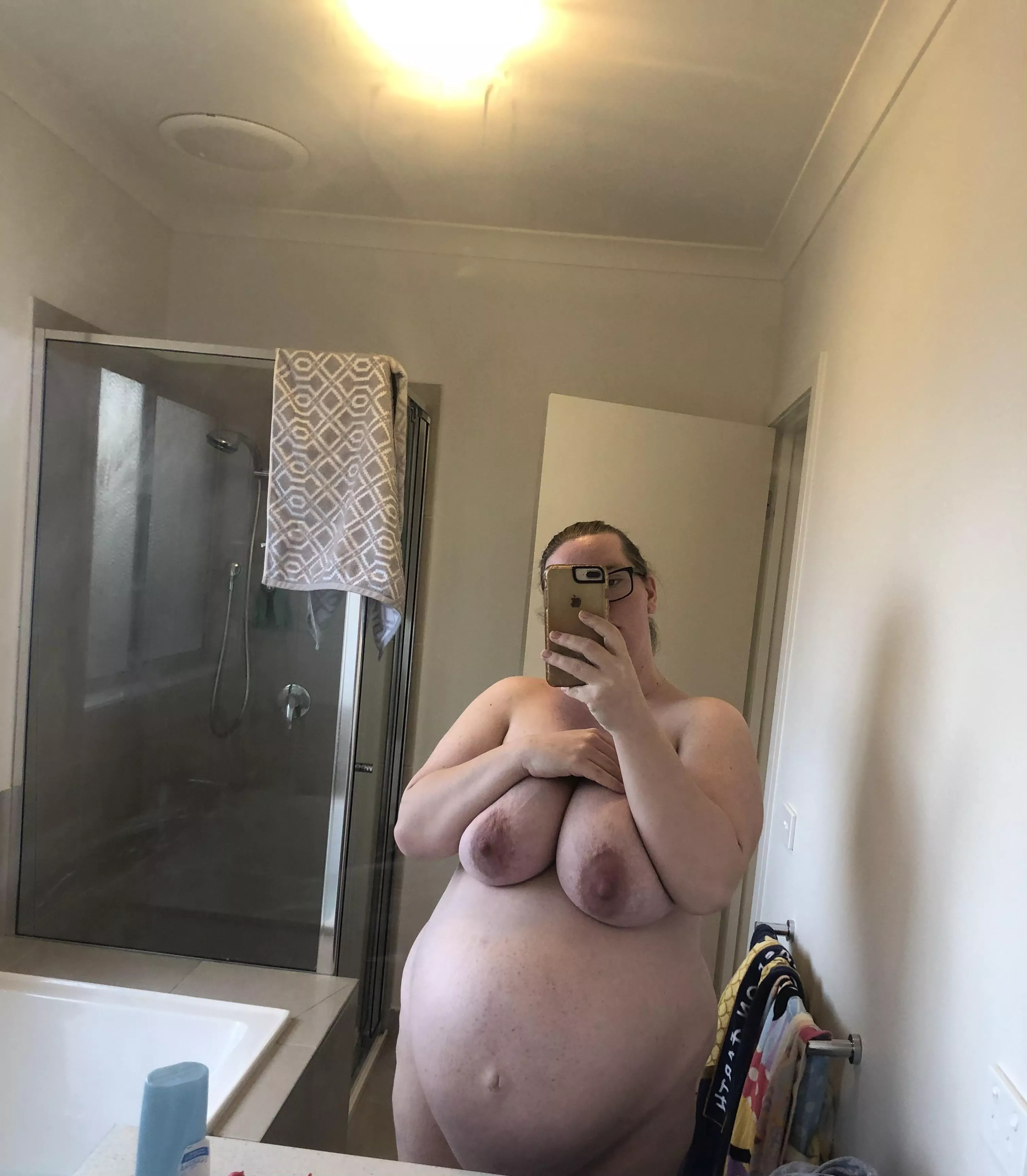 Will you fuck me into labour ?  posted by Hayleycurvy