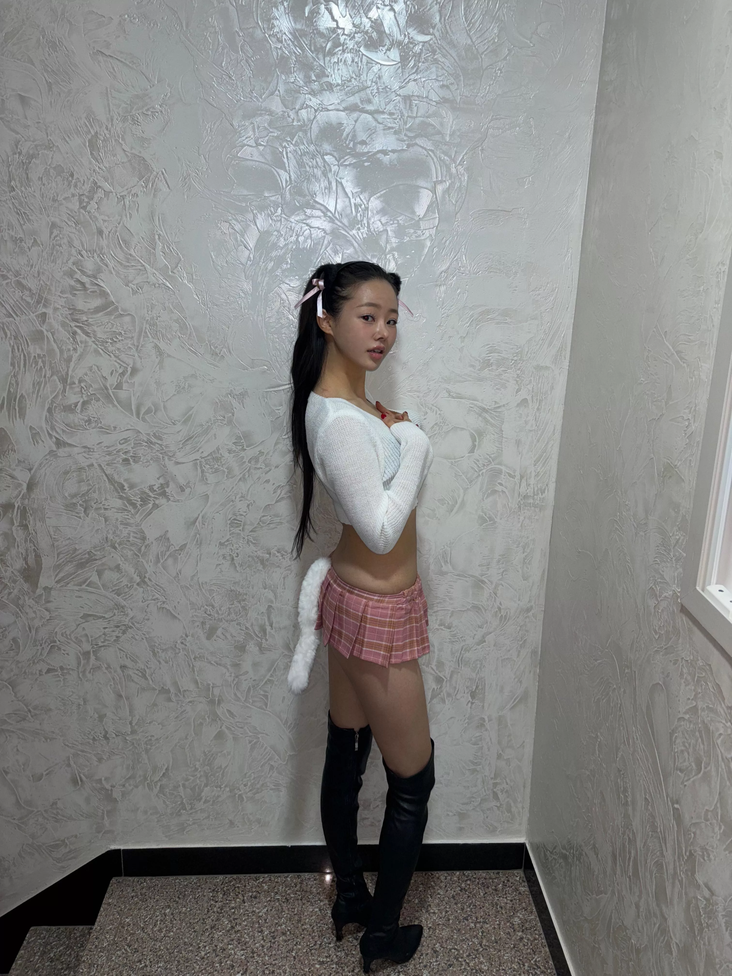 Would you come over if I told you I'm home alone tonight? posted by xoo_Chloe