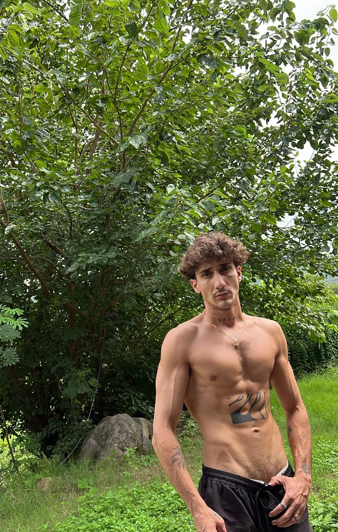 (22) sending nudes to everyone that says 