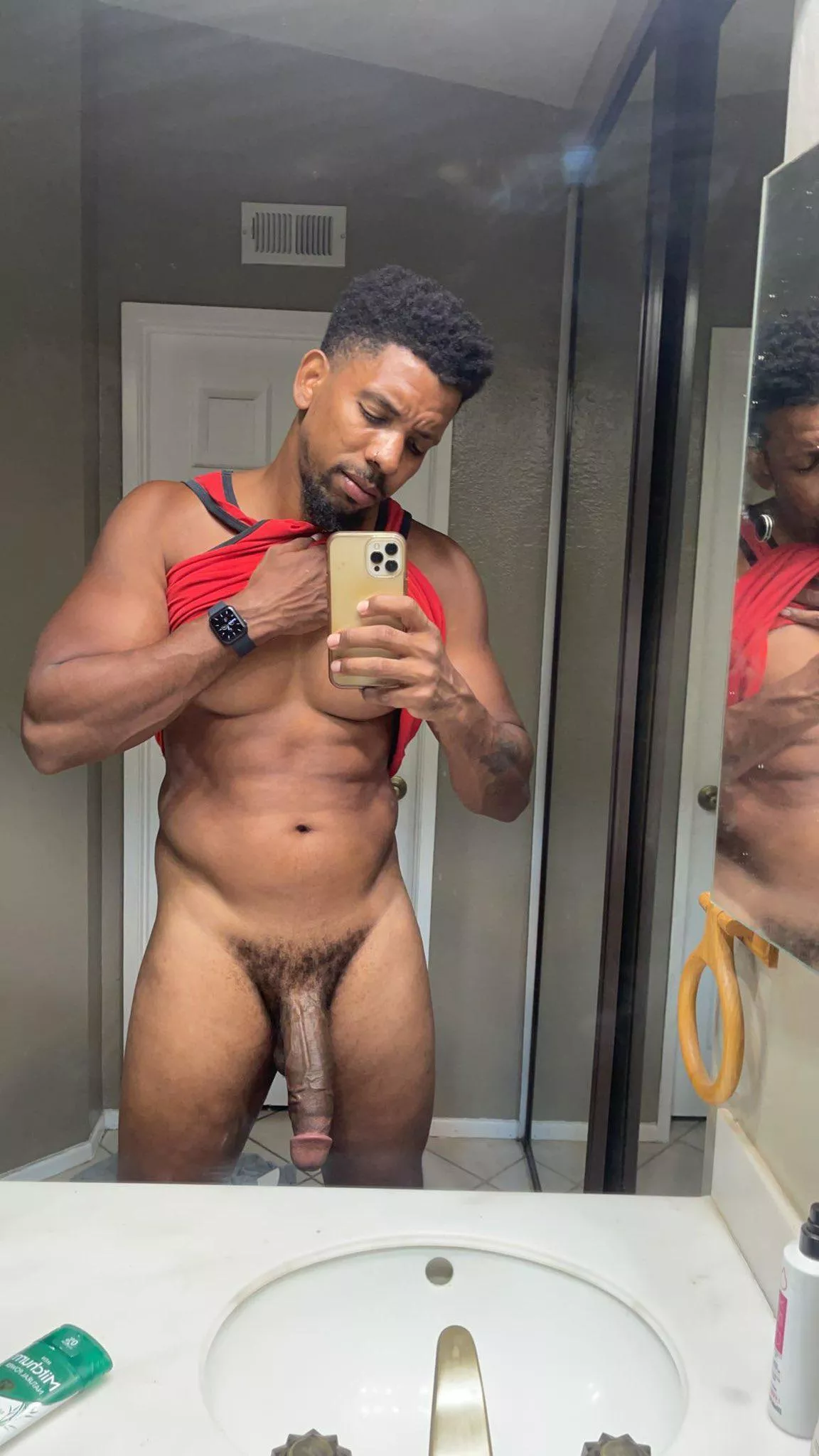 [28] u think im hot ? posted by PresentDangerous1206