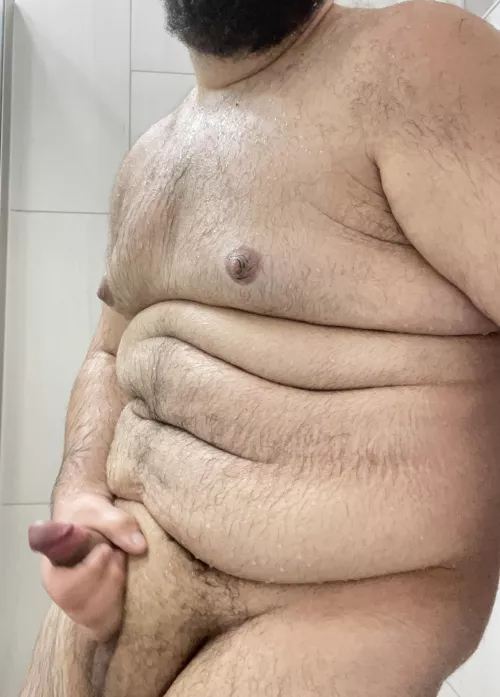 A little embarrassed showing my body. I hope you like it by Present-Afternoon174