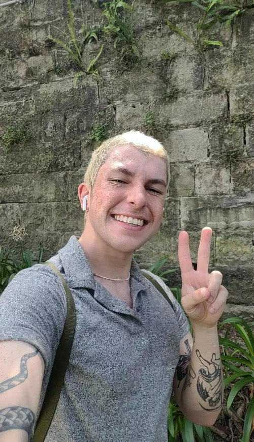 All smiles 😁✌️ by Twinky_Twunky