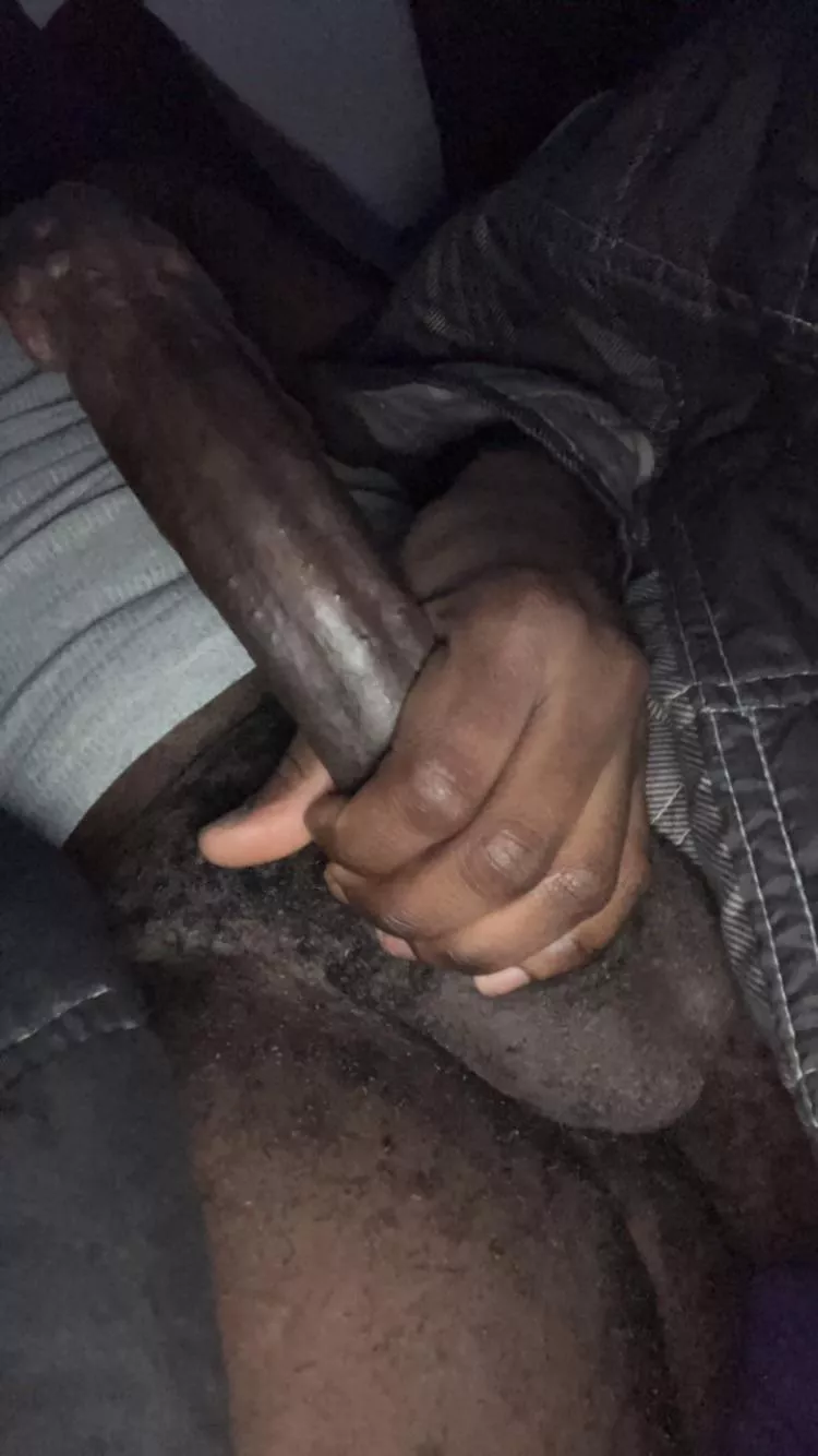 am i big enough for you ? 🥺 posted by Queasy_Peach_2537