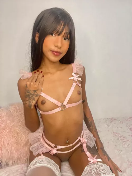 anyone here who actually enjoys petite girls by Haute_Hues