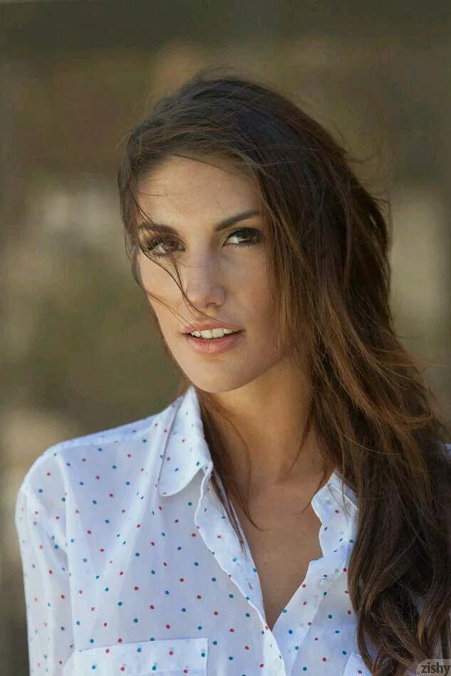August Ames posted by sagar9175