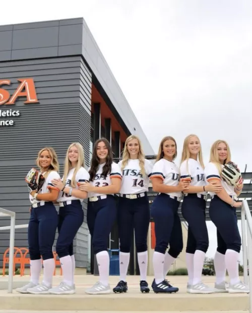 Choose your softball player by Hush_06