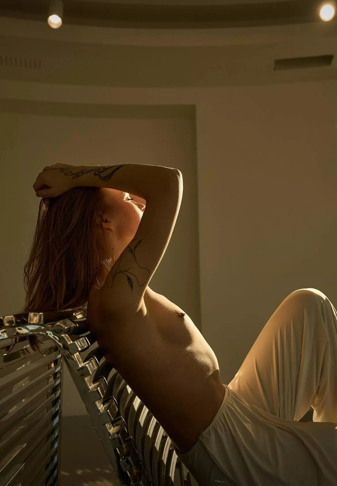 Do you have warm hands to warm my body posted by Womanlyclary12