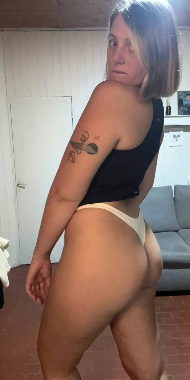 First post here. posted by yourbabyfiufiu