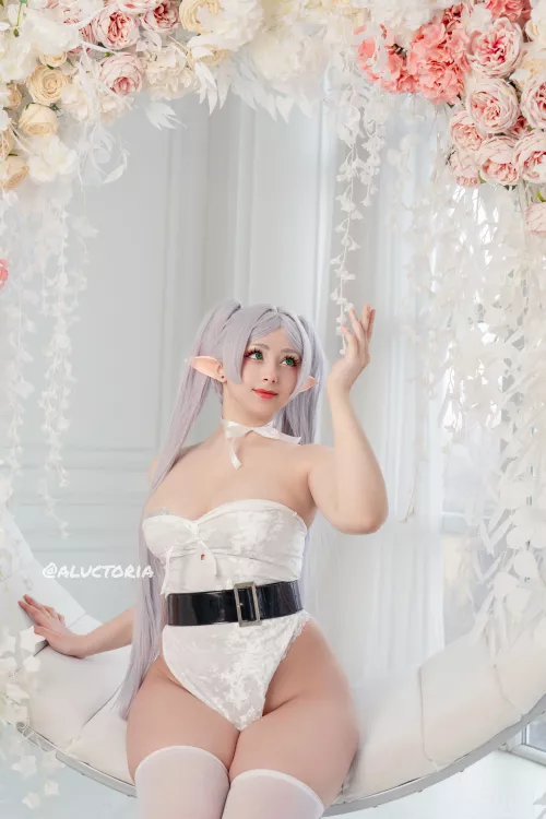 Frieren cosplay by Aluctoria by aluctoria_