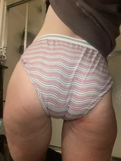 Granny panties are underrated by SpitInMyMouth420_