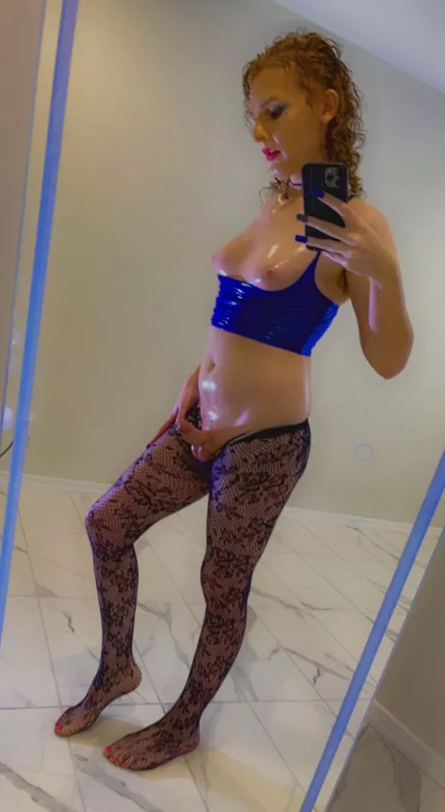 Hey! Who finished the whole bottle of lube? by Kaibunniee