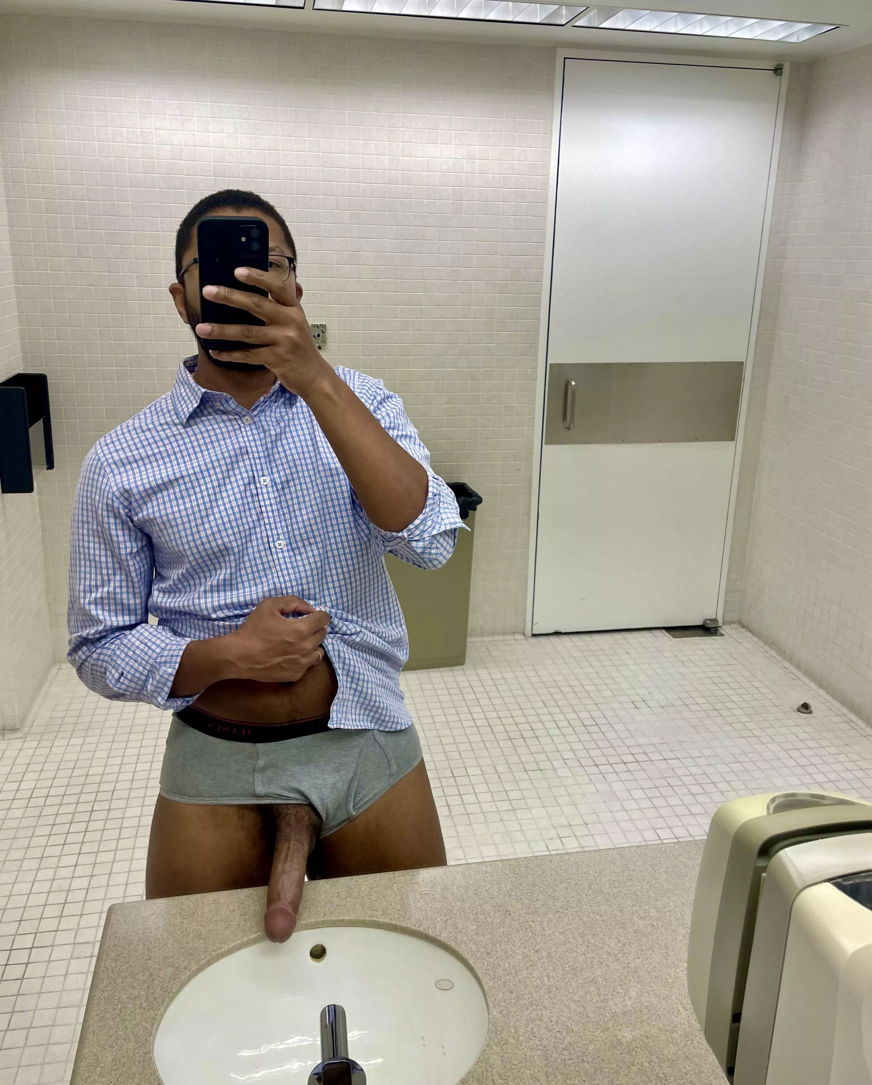 I don’t think that door can be locked posted by Immediate_Belt8291