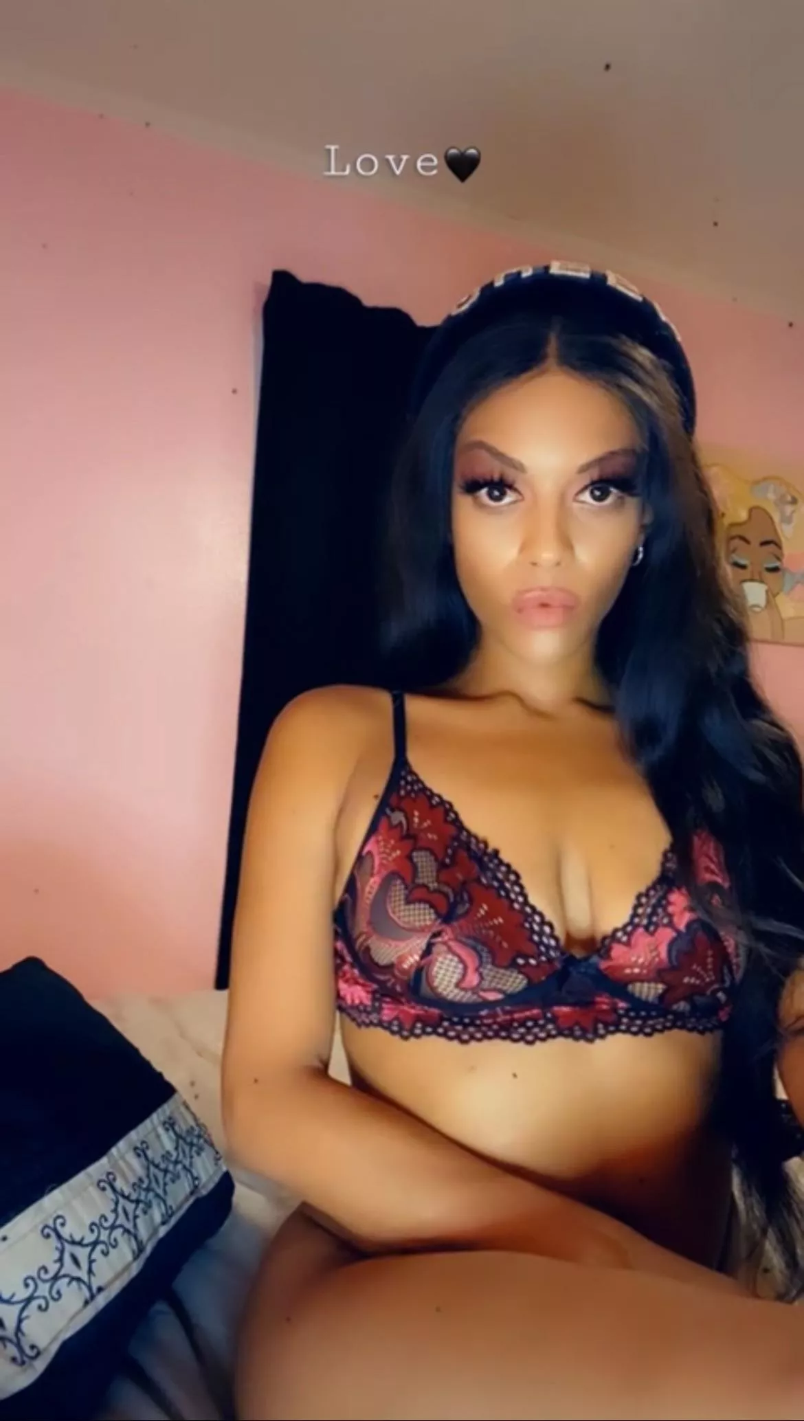 I heard it’s thirsty Thursday. 😈 posted by Heysugarfoot