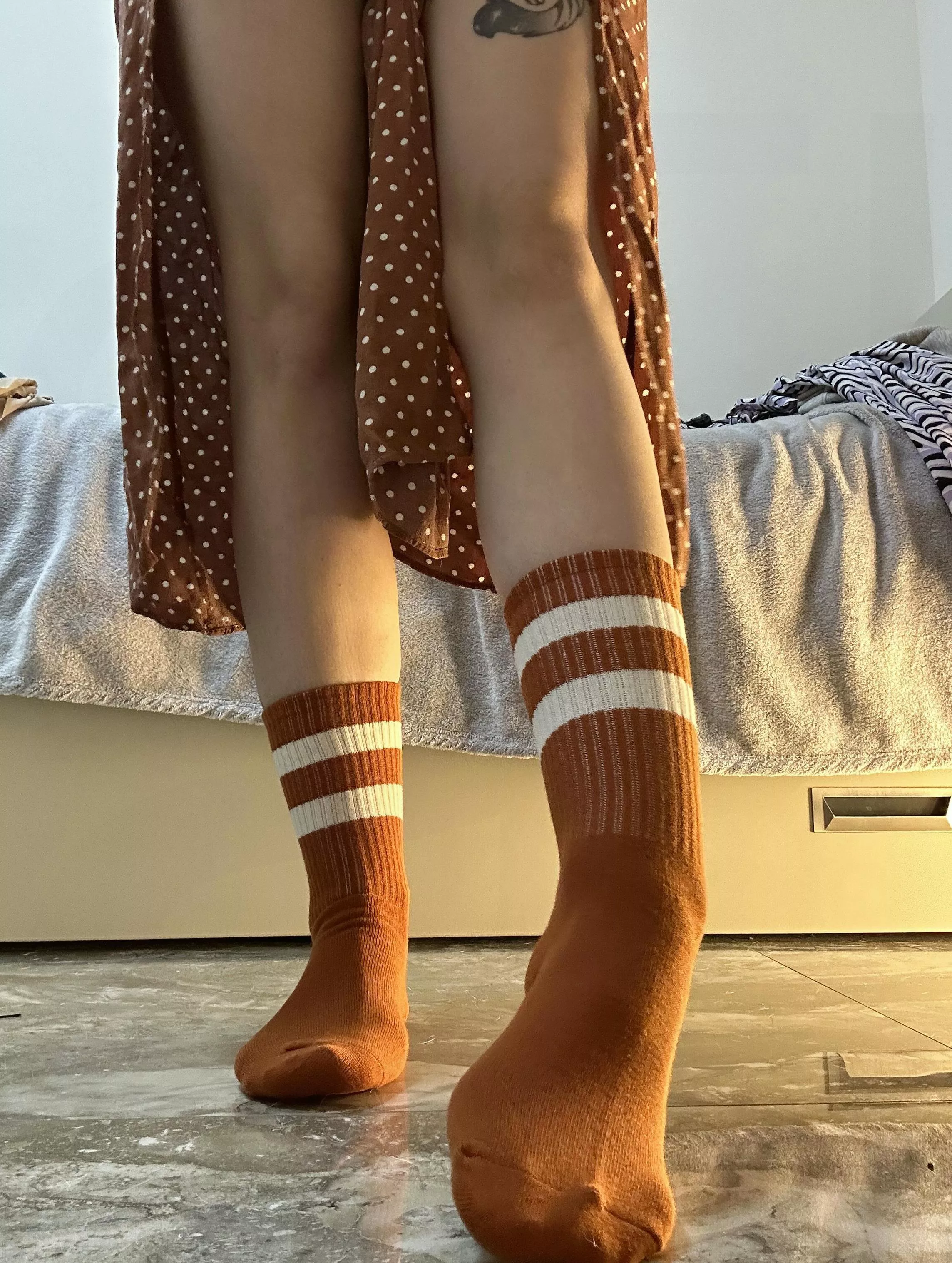 I'd make you finish only with footjob posted by aeiukn