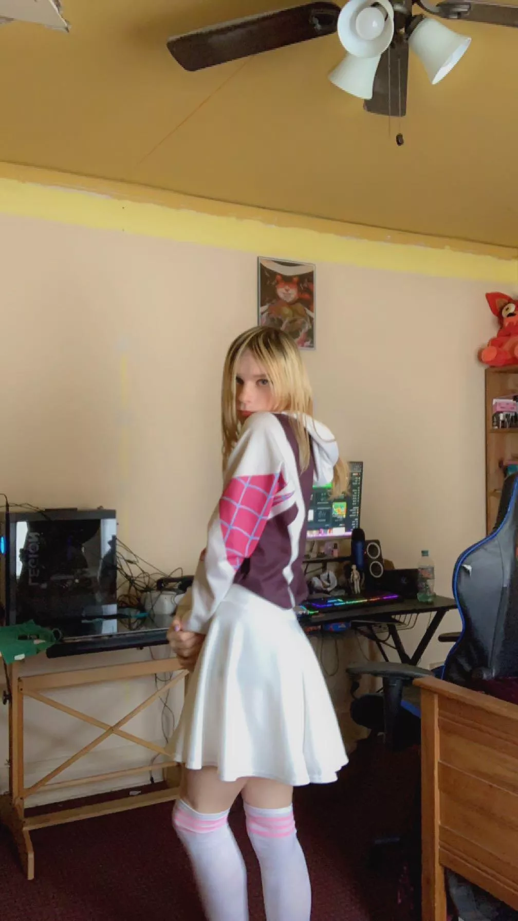 I’m cute? posted by Faxxy05