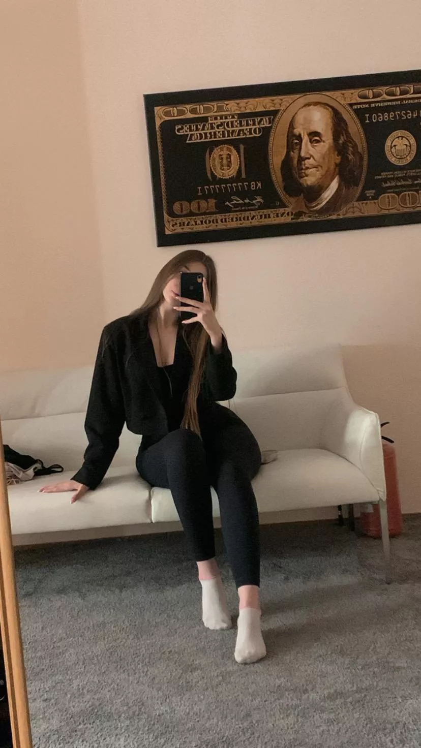 I'm wearing all black tonight posted by trollskapgx