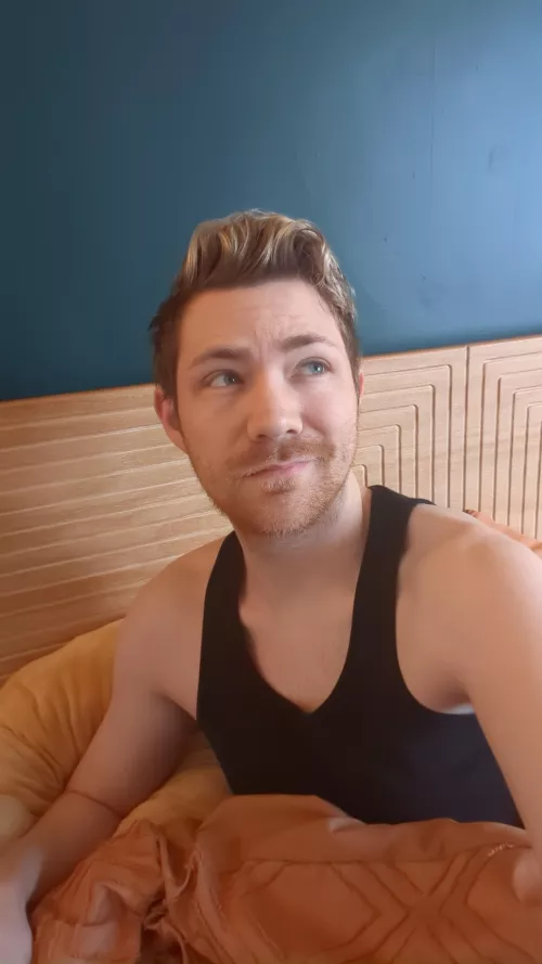 Lazy Friday morning 😴 by Dondae