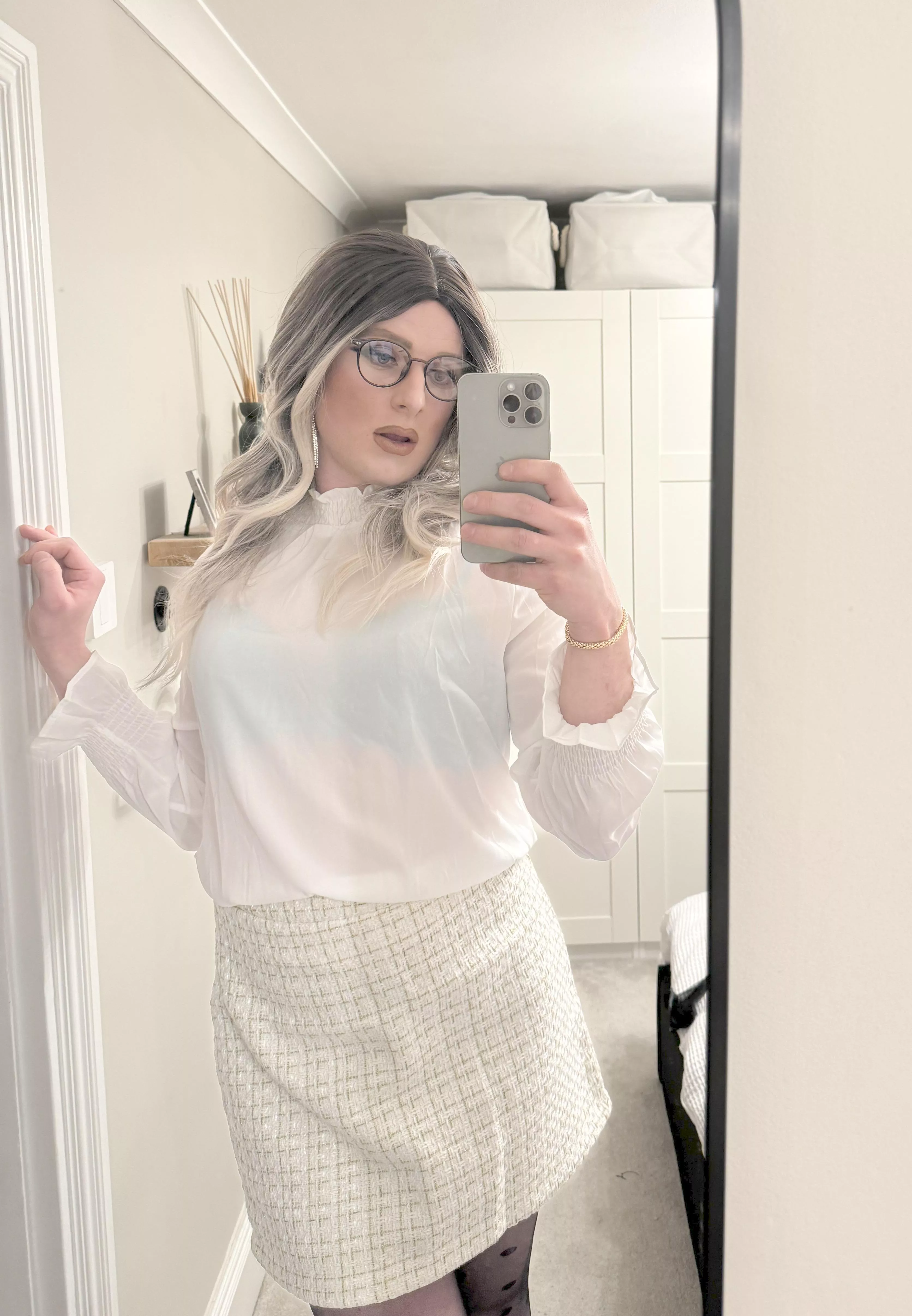 London girly here ;) posted by ZoeKeyesSissy